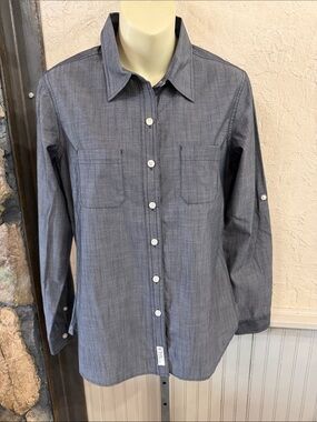 Women’s Gray Button-Down Shirt with Chest Pockets